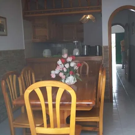 Sleeps 6 Wifi * Ла-Коста