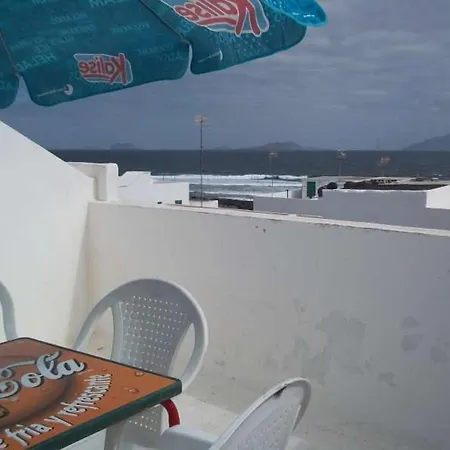 Sleeps 6 Wifi Apartment *