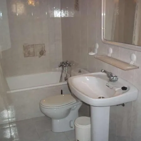 아파트 Sleeps 6 Wifi *